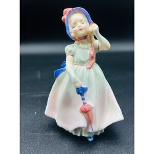 Vintage 1935 Royal Doulton Babie Bone China Girl with Parasol #HN1679 READ